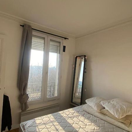 Appartement Ensoleille, Central Et Tout Equipe Avec Vue Tour Eiffel Et Pantheon Париж Екстер'єр фото